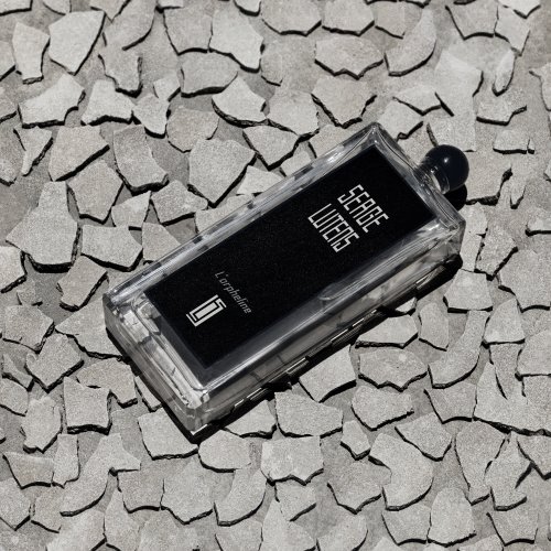 SERGE LUTENS Die Waise - Eau de Parfum 3700358123068 SERGE LUTENS Die Waise - Eau de Parfum 3700358123068